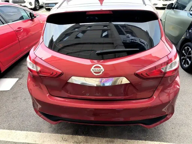 Nissan Tiida — Фото автомобиля 5