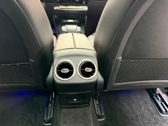 Mercedes-Benz A-Class — Фото автомобиля 15