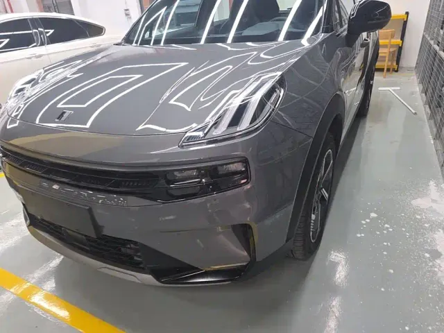 Lynk & Co 06 — Фото автомобиля 23