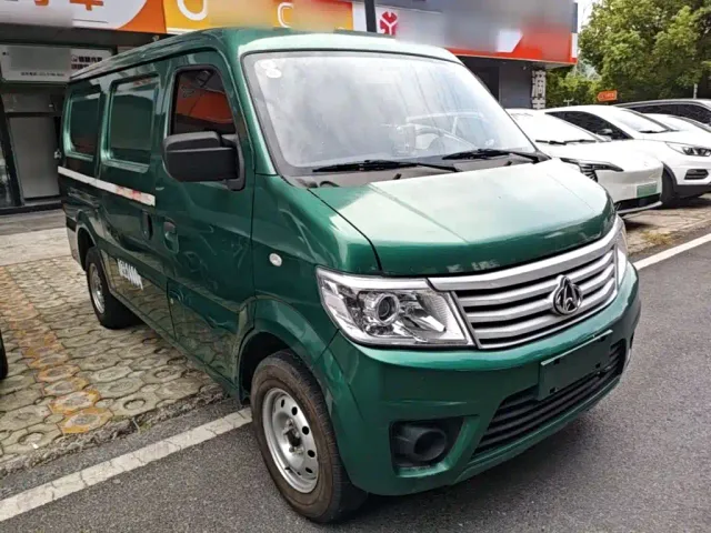 Changan Star 9 EV — Фото автомобиля 21
