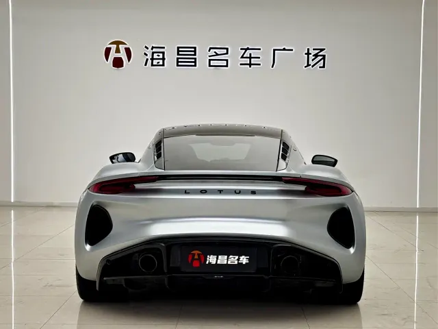 Lotus Emira — Фото автомобиля 14