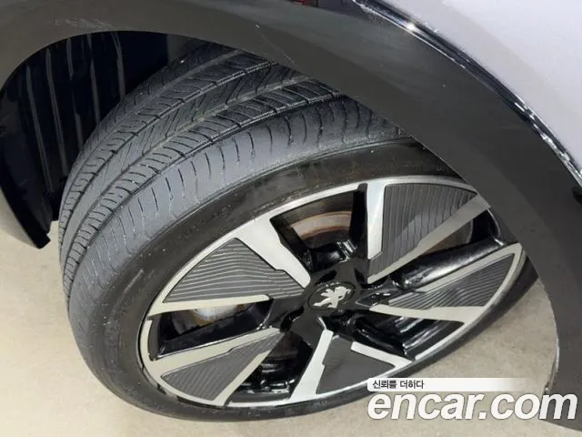 Peugeot 208 — Фото автомобиля 18