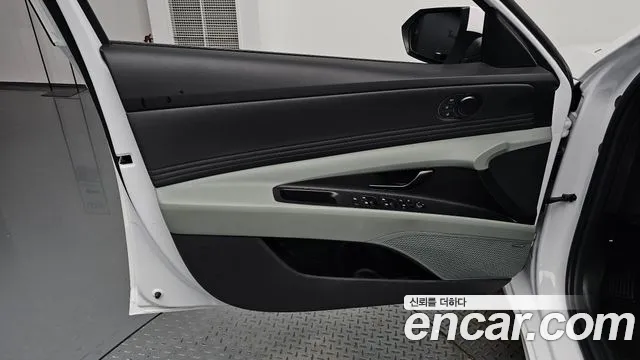 Hyundai Avante CN7 — Фото автомобиля 13