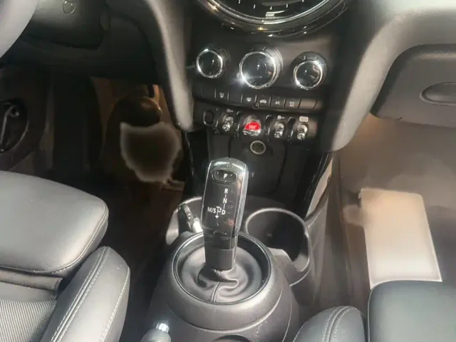 MINI Hatch — Фото автомобиля 6