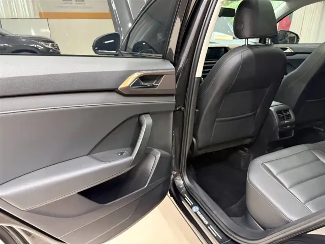 Volkswagen Tharu — Фото автомобиля 17