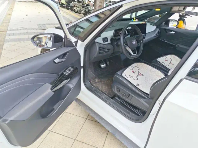 Volkswagen ID.3 — Фото автомобиля 17