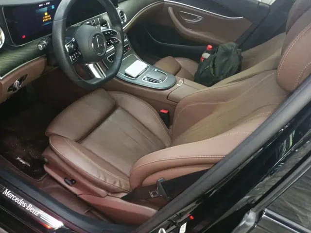 Mercedes-Benz E-Class — Фото автомобиля 10
