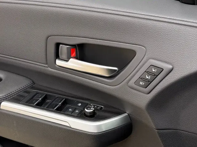 Toyota Sienna — Фото автомобиля 18