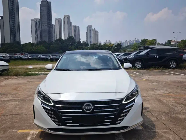 Nissan Teana — Фото автомобиля 2