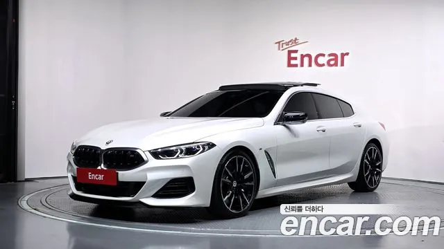 Фотография автомобиля — BMW 8 Series G15