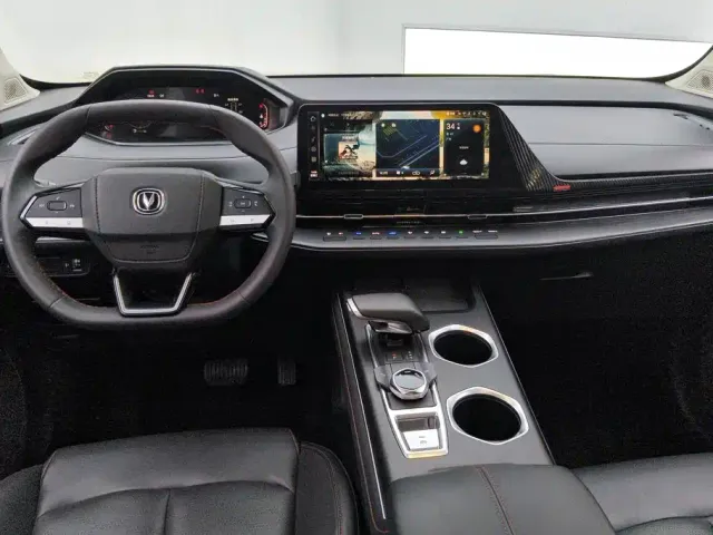 Changan CS55 Plus — Фото автомобиля 12