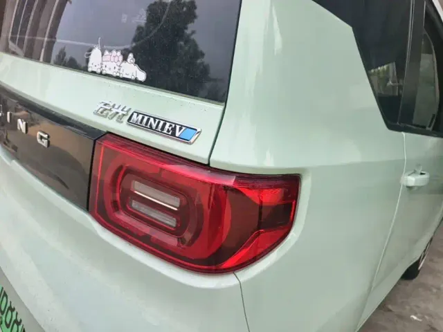 Wuling Hongguang Mini EV — Фото автомобиля 7