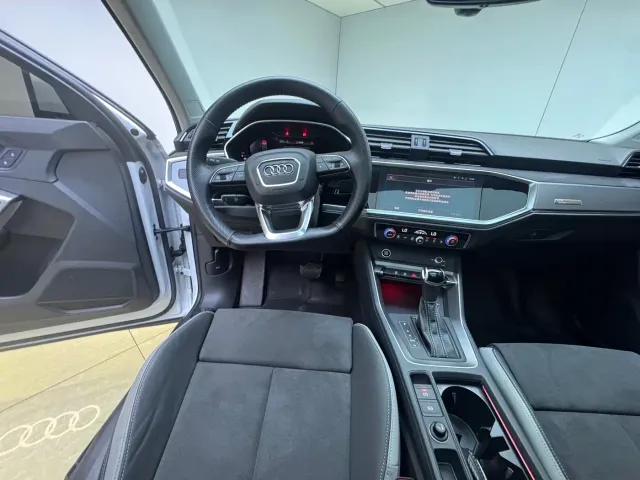 Audi Q3 — Фото автомобиля 20