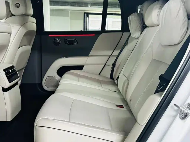 Li Auto i6 — Фото автомобиля 9
