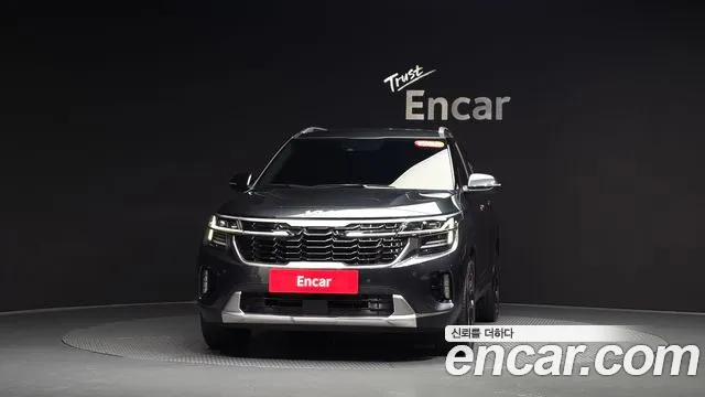 Kia Seltos — Фото автомобиля 3