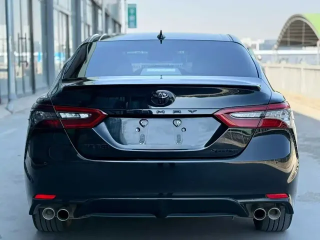 Toyota Camry — Фото автомобиля 5