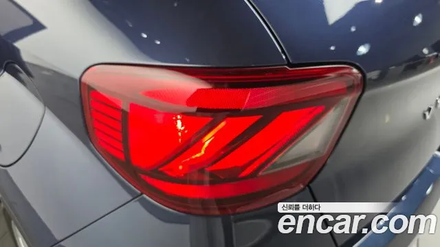 Hyundai Venue — Фото автомобиля 8