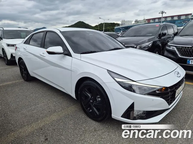 Hyundai AVANTE Avante (CN7) — Фото автомобиля 3