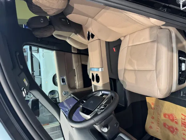 Li Auto Li L8 2025 Ultra Smart Renewal Edition — Фото автомобиля 11