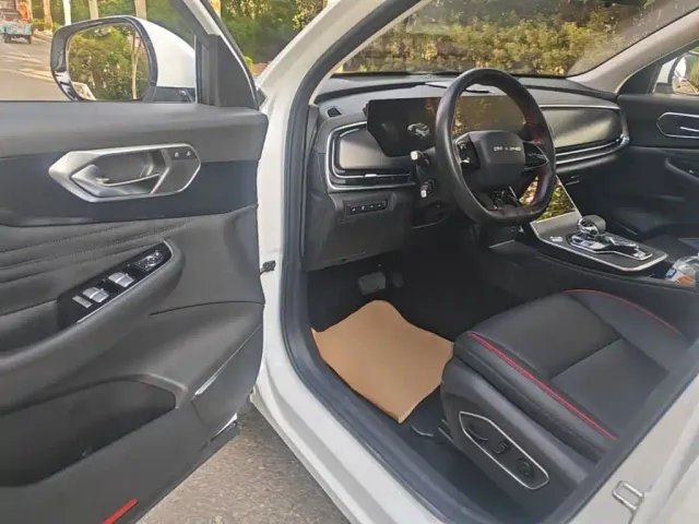 BAIC X7 — Фото автомобиля 15