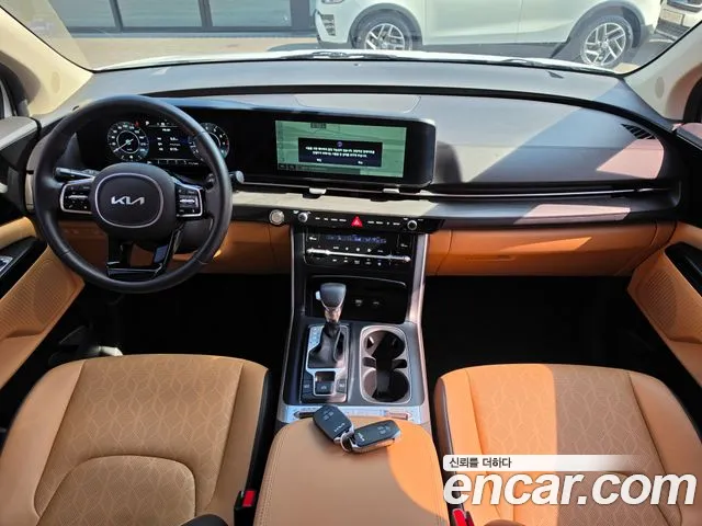 Kia Carnival Generation 4 — Фото автомобиля 7