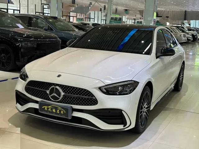 Фотография автомобиля — Mercedes-Benz C-Class