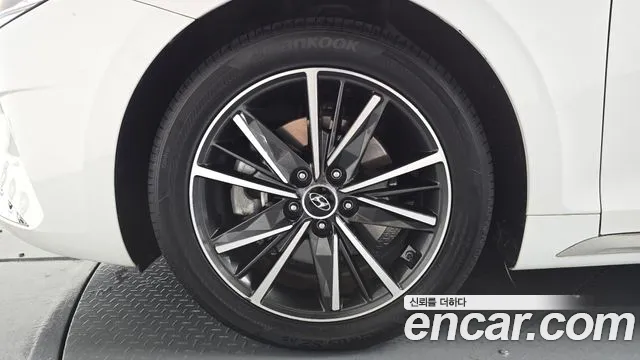 Hyundai Grandeur Новый Grandeur IG — Фото автомобиля 4