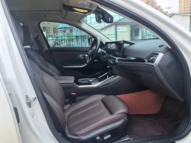 BMW i3 — Фото автомобиля 11