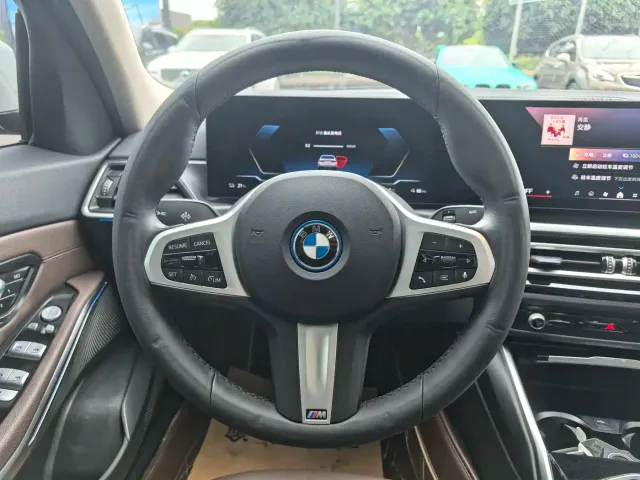 BMW i3 — Фото автомобиля 9