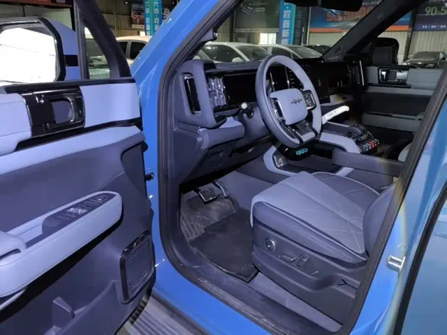 BYD FangChengBao Leopard 5 — Фото автомобиля 15