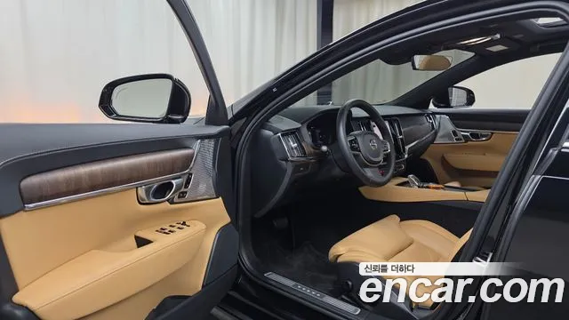Volvo S90 — Фото автомобиля 15