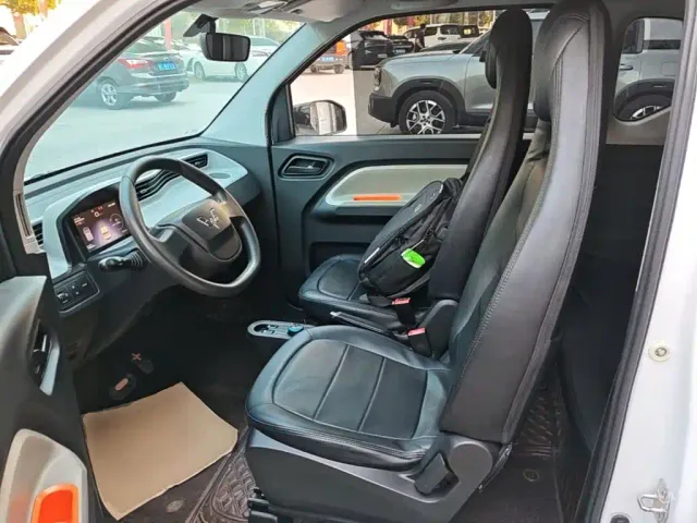 Wuling Hongguang Mini EV — Фото автомобиля 14