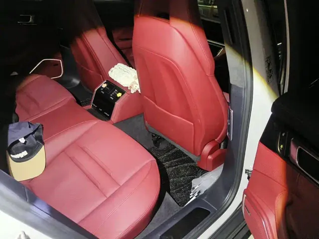 Porsche Panamera — Фото автомобиля 11