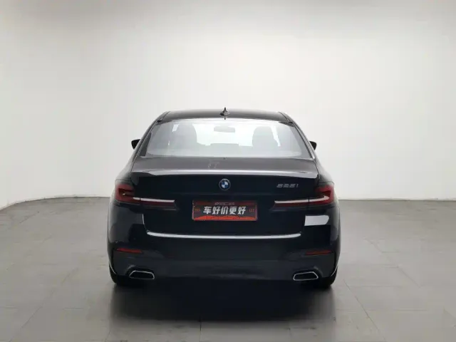 BMW 5 Series — Фото автомобиля 4
