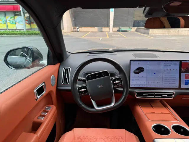 Li Auto Li Xiang L9 2022 Max — Фото автомобиля 4