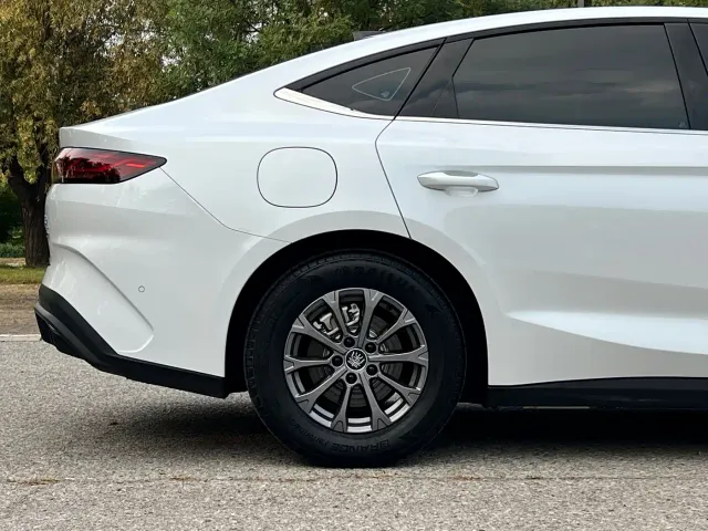 BYD Qin L — Фото автомобиля 28