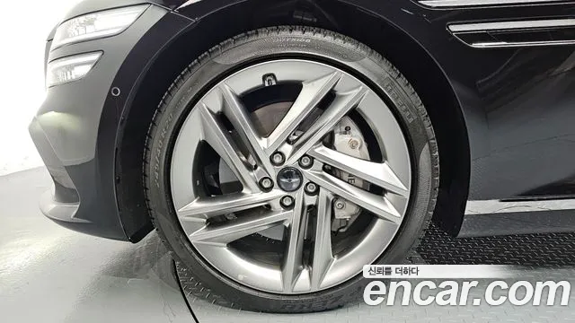 Genesis G80 Бензин 2.5 турбо AWD — Фото автомобиля 5