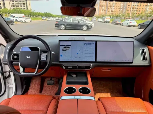 Li Auto L7 — Фото автомобиля 7