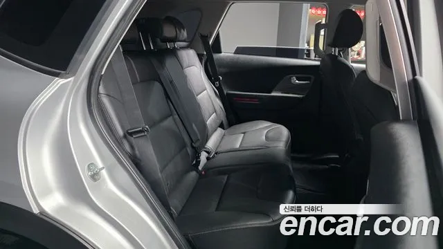 Kia Niro Niro Plus Air — Фото автомобиля 12