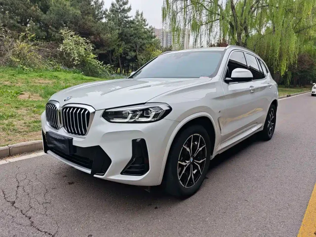 Фотография автомобиля — BMW X3
