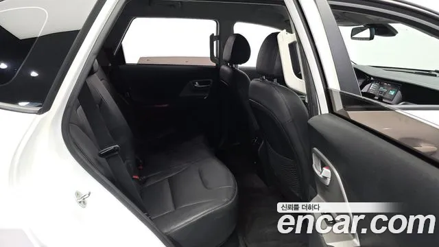 Kia Niro Niro Plus Earth — Фото автомобиля 11