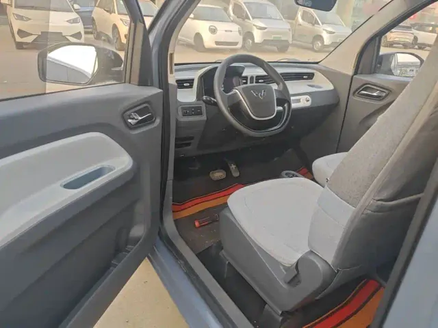 Wuling Hongguang Mini EV — Фото автомобиля 15