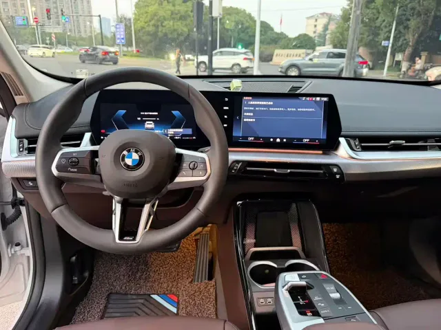 BMW X1 — Фото автомобиля 4