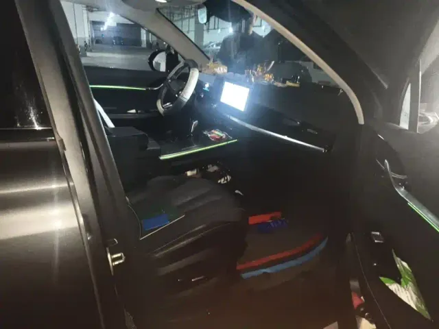 Roewe RX5 Max — Фото автомобиля 19