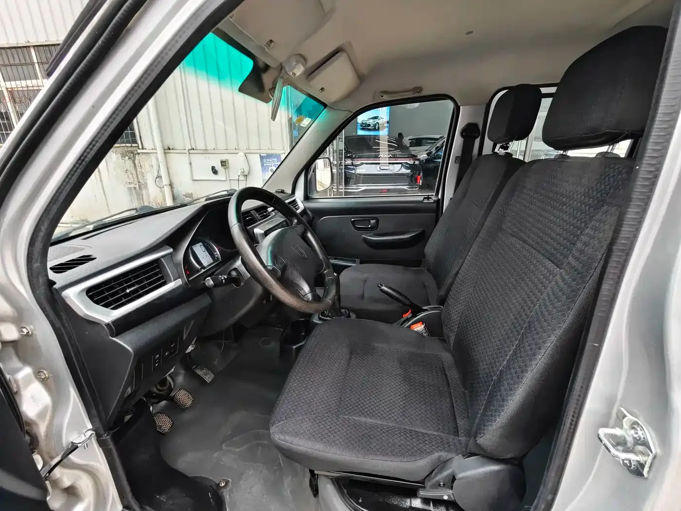 Jinbei Xinyuan T22S 2019 1.5L Standard Dual Rear Wheel SWCG14 — Фото автомобиля 8