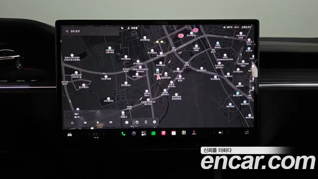 Tesla Model X — Фото автомобиля 13