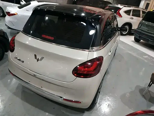 Wuling Bingo — Фото автомобиля 6