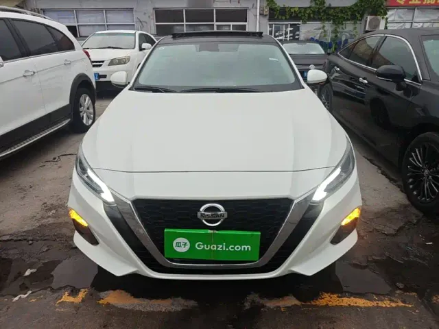 Nissan Teana — Фото автомобиля 2