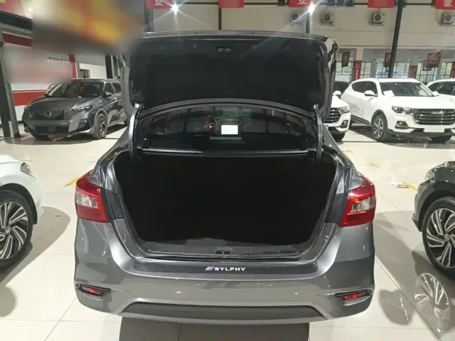 Nissan Sylphy — Фото автомобиля 18