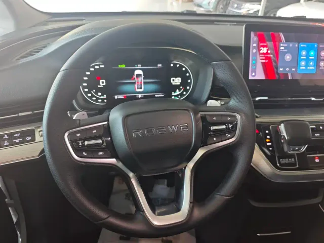 Roewe iMAX8 — Фото автомобиля 11